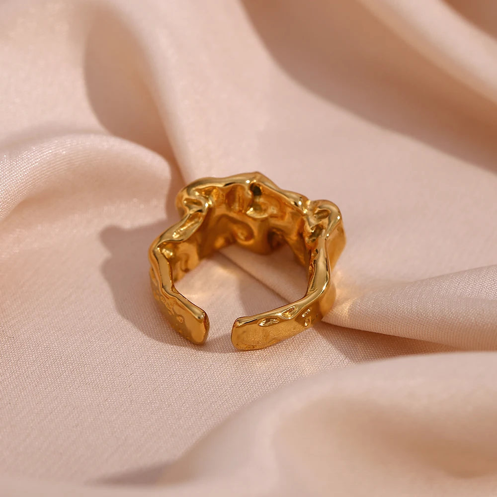 ModernMuse Ring