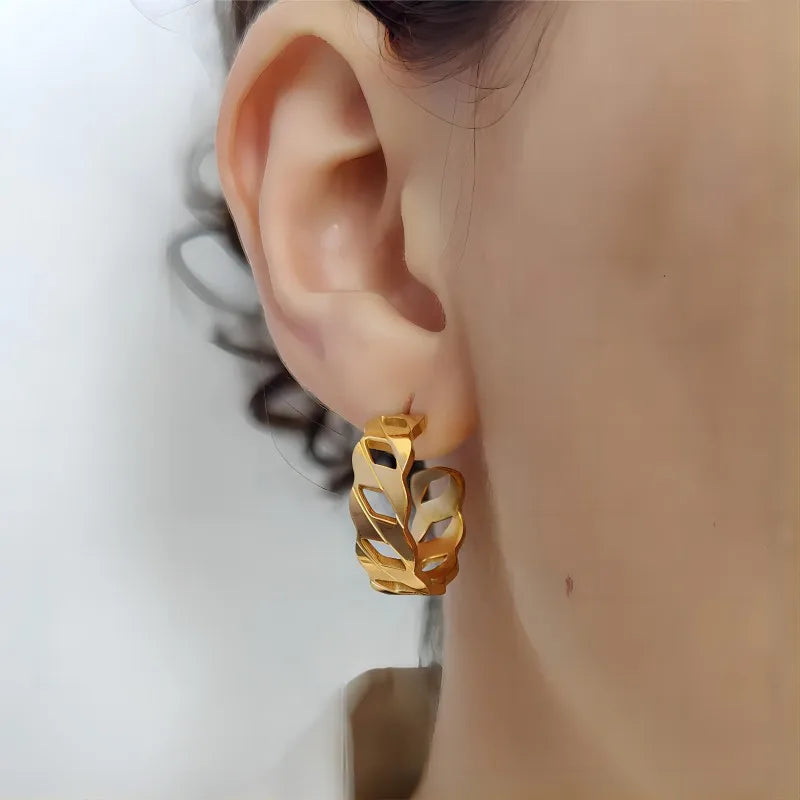 18K Gold Sculpted Chain Hoops