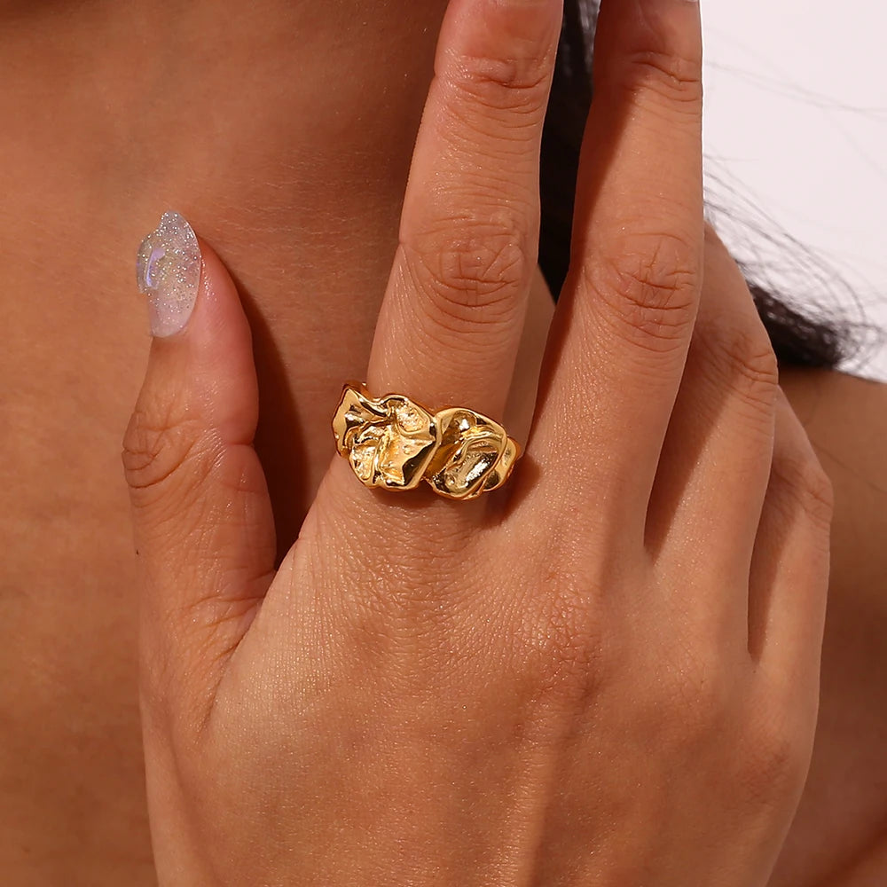 ModernMuse Ring