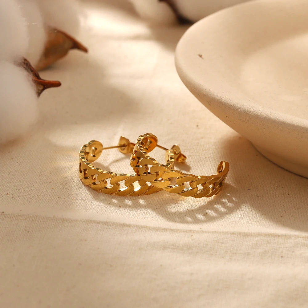 18K Gold Sculpted Chain Hoops