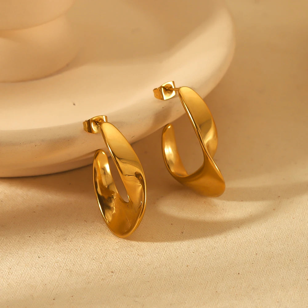 Modern Curled Hoop Earrings