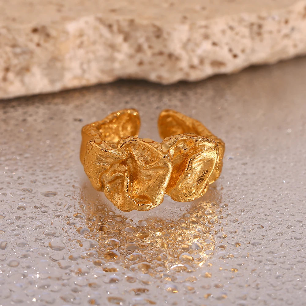 ModernMuse Ring