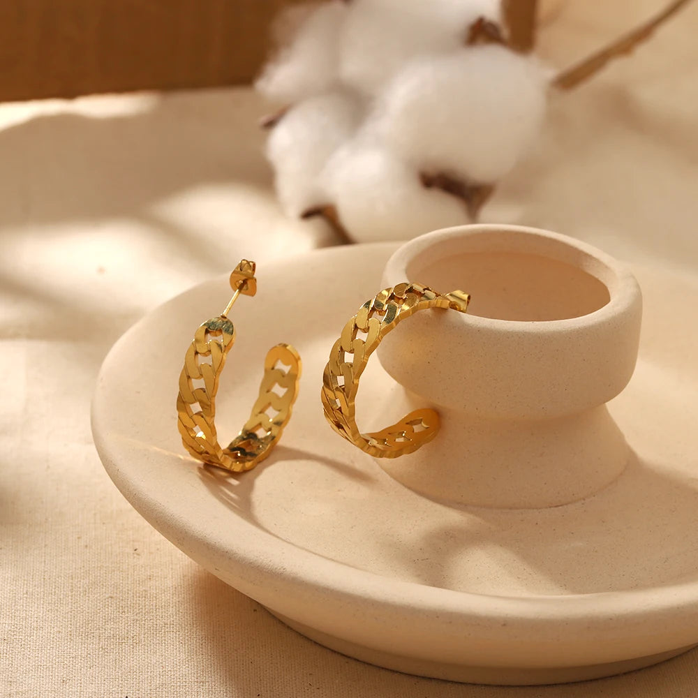 18K Gold Sculpted Chain Hoops