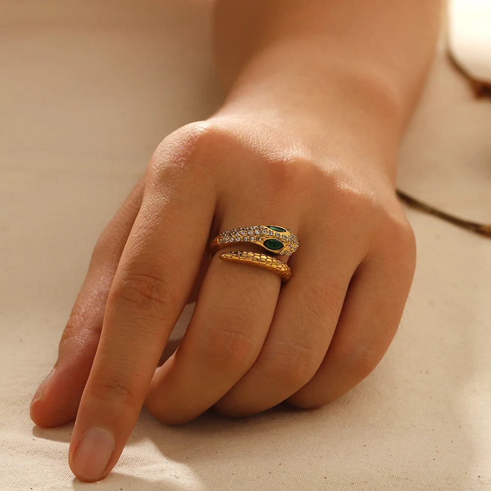 Emerald Serpent Ring