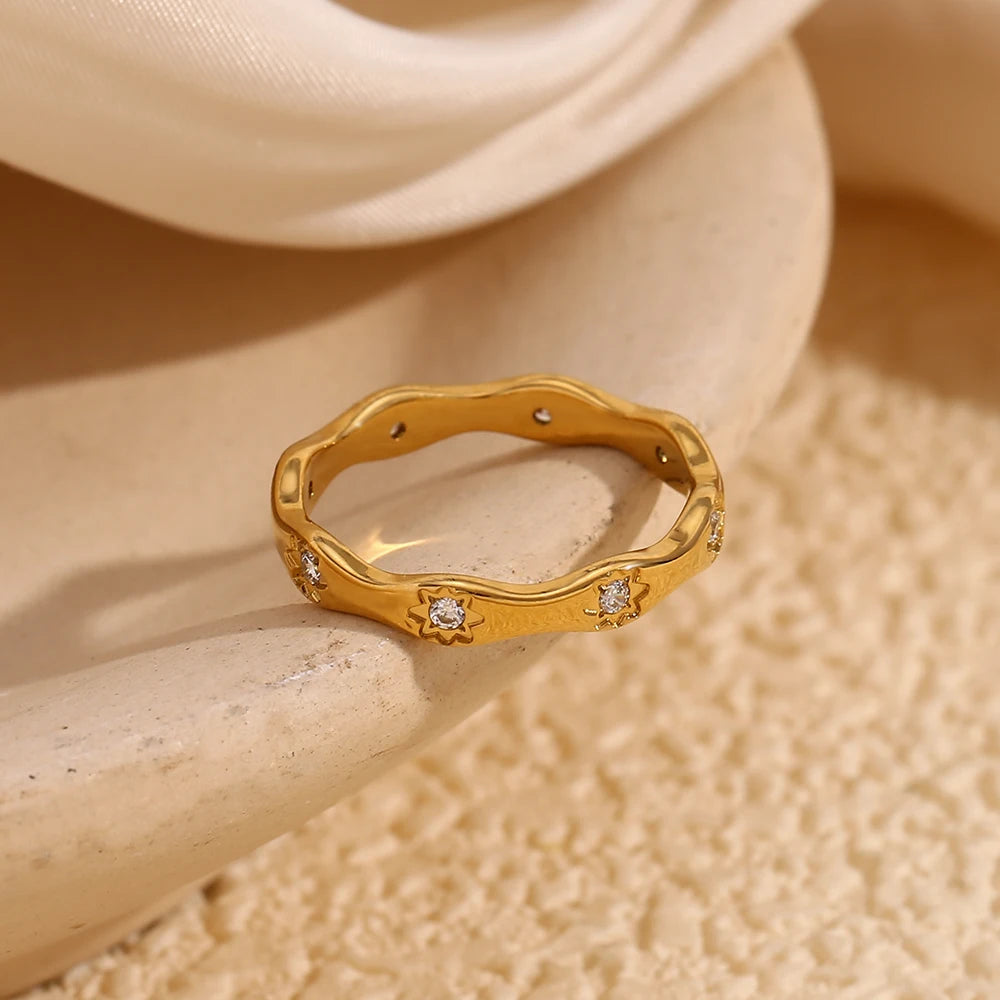 StarWave Radiance Ring